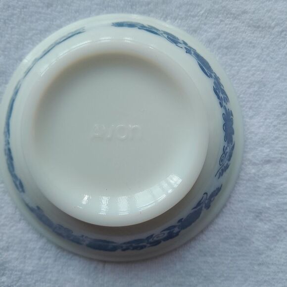 Avon Blue/White Blue Delft Like Pattern Milk Glass Pitcher with Stopper - Picture 3 of 4